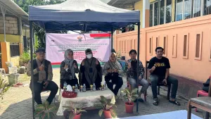 Pemberdayaan warga Paccerakkang cegah DBD bersama FKM Unhas.
